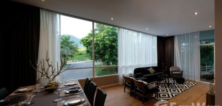 Karon Hill Residence, Karon