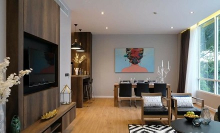 Karon Hill Residence, Karon