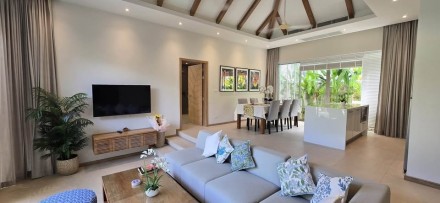 Villa Trichada for rent in Bang Tao, Phuket — 3 bedrooms, private pool, 120,000 ฿/month