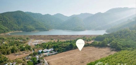 Sunrise Lake Villas, Si Sunthon