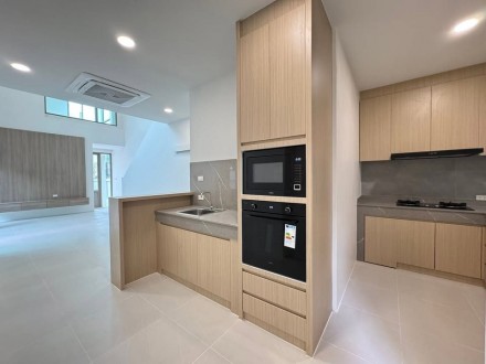 Villa with pool, Patong — 4 bedrooms